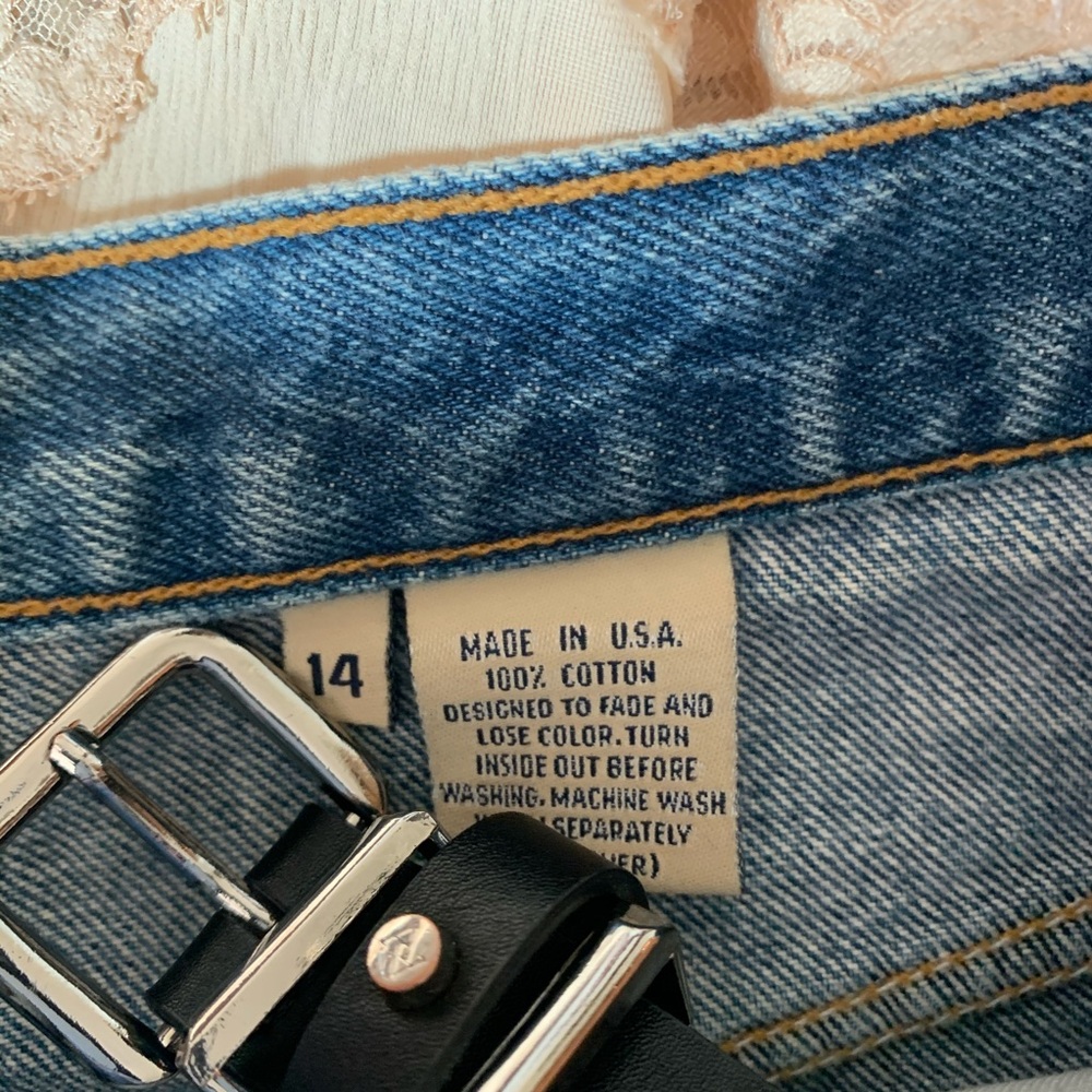 ✨ Vintage Calvin Klein Mom Jean High Waist Shorts - Picture 7 of 10